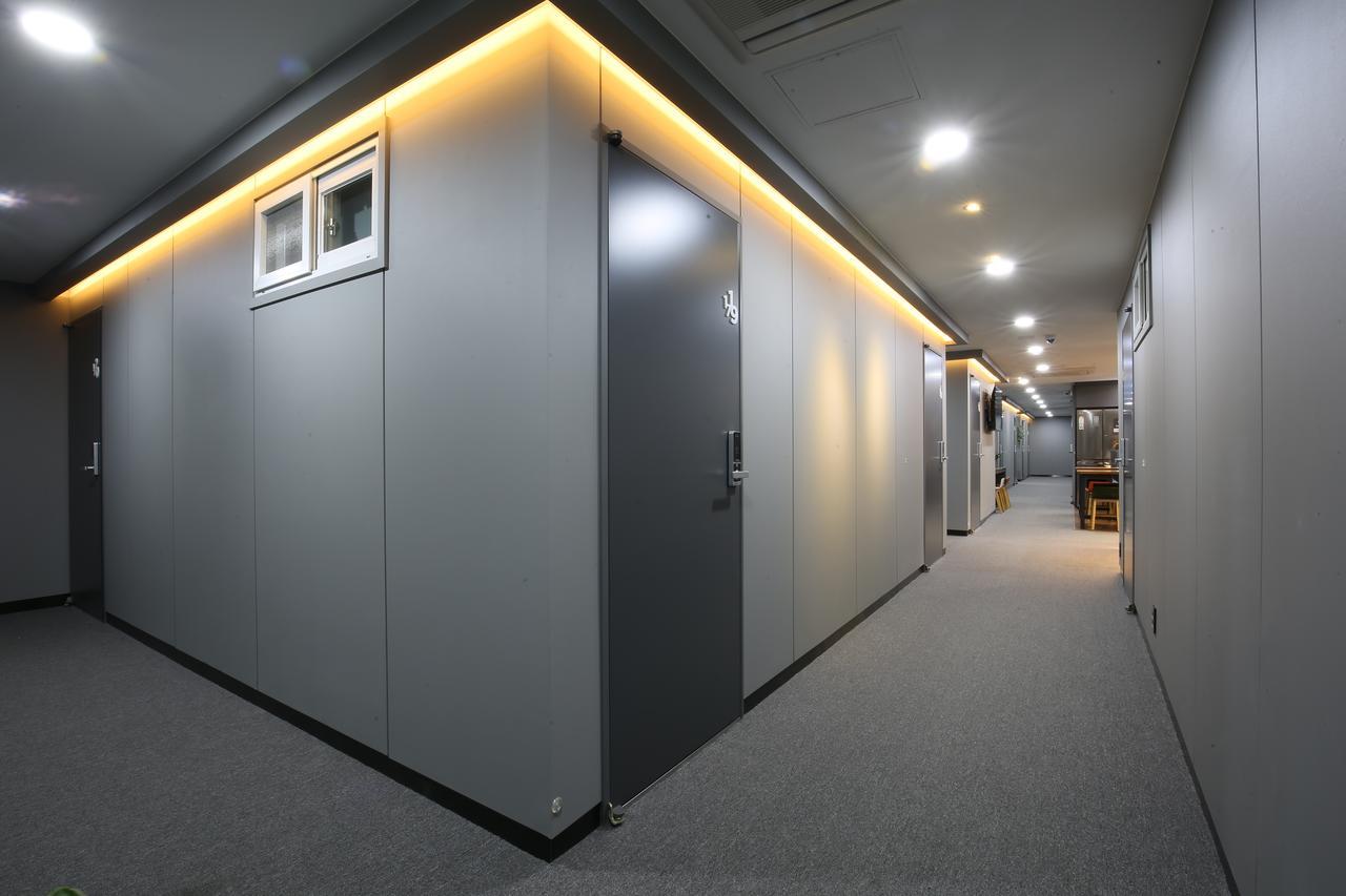 Philstay Myeongdong Seoul Exterior photo